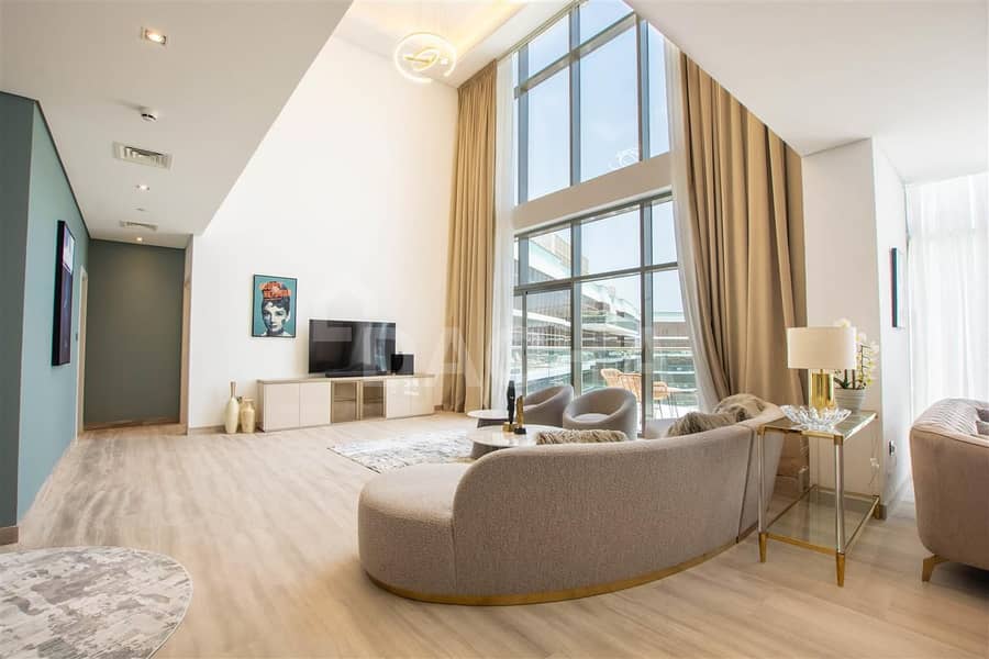 Stunning 4 Bedroom Duplex Penthouse!