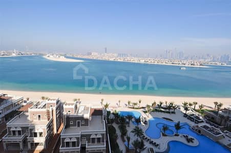 2 Bedroom Flat for Sale in Palm Jumeirah, Dubai - High floor / 2 BED +Maid / FREE Service Charges!
