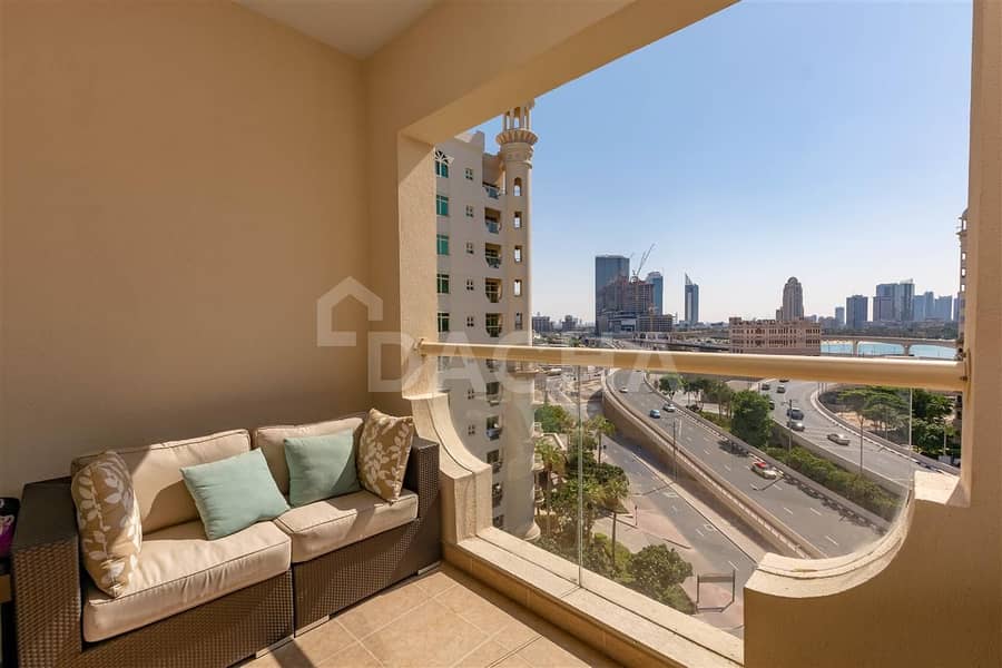 12 Exclusive: High Floor 3 BED / Beach Side / Vacant!