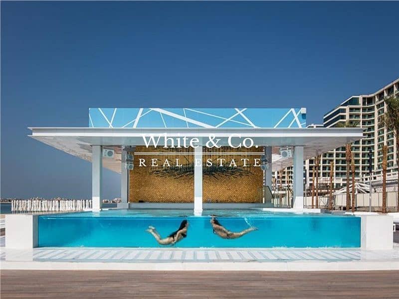 10 Luxurious 2 BD | Sea View | Huge Balcony