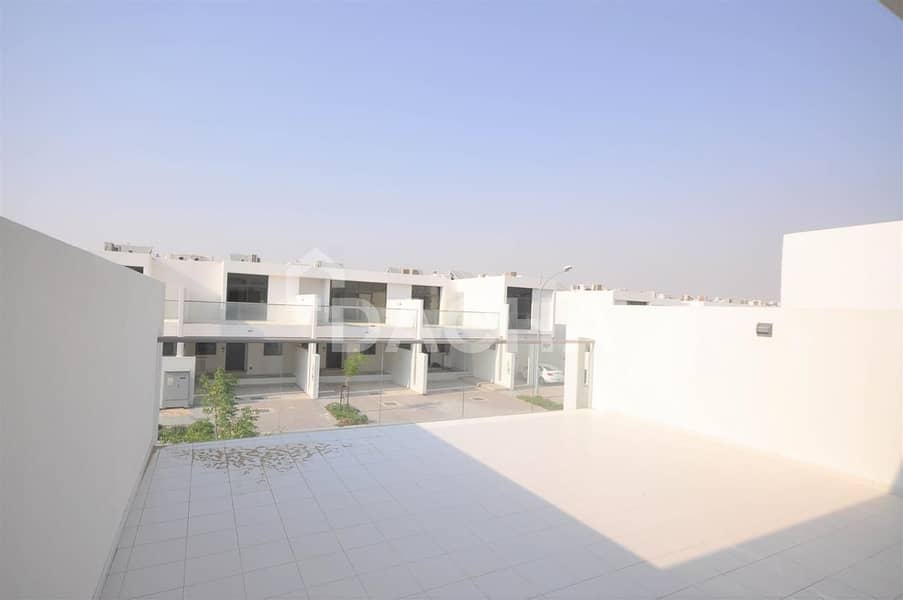 15 Brand New / Large Terrace / Spacious
