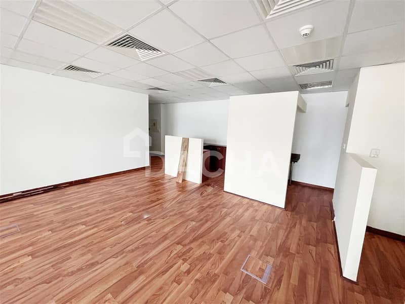 9 Fully Fitted / Upgraded Floors / Bright Office