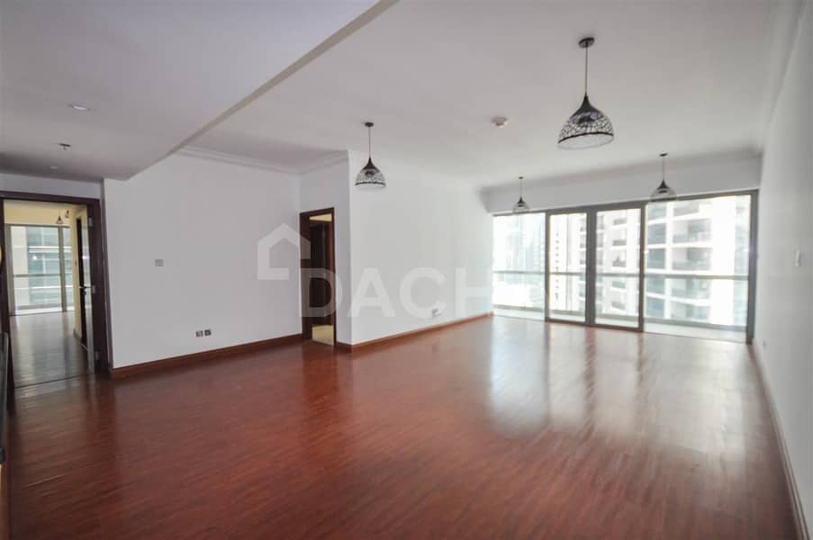 2 Large Apartment / Study Room / Low Floor