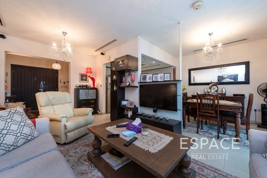 7 Near Park | Exclusive | Great Location