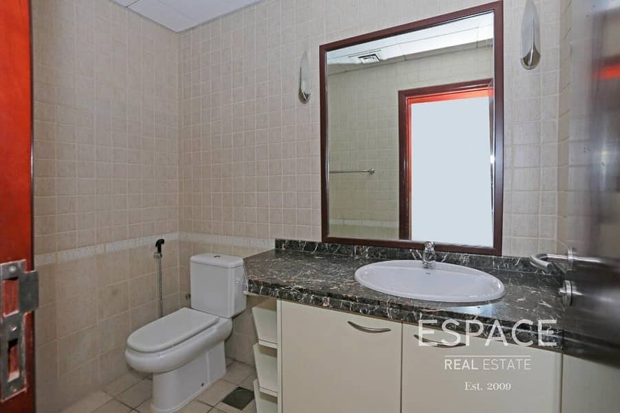 7 Exclusive | Townhouse | Close to Park and Pool