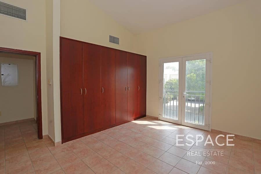 12 Exclusive | Townhouse | Close to Park and Pool