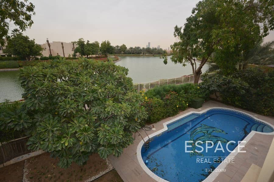 Lake View | Private Pool | Large Layout