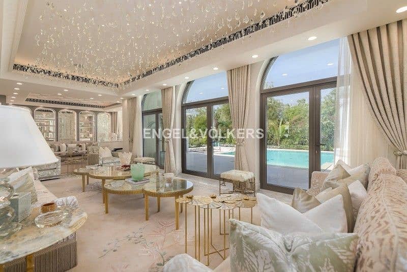 10 Exclusive | Fully Furnished and Upgraded