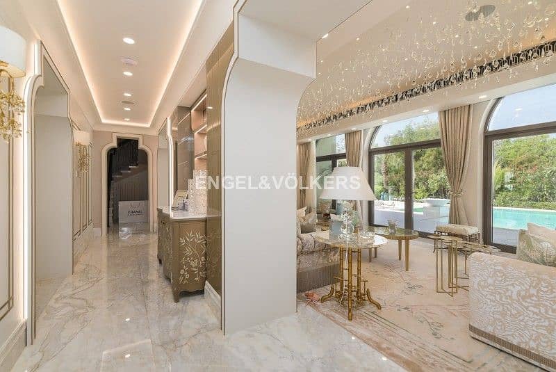 28 Exclusive | Fully Furnished and Upgraded