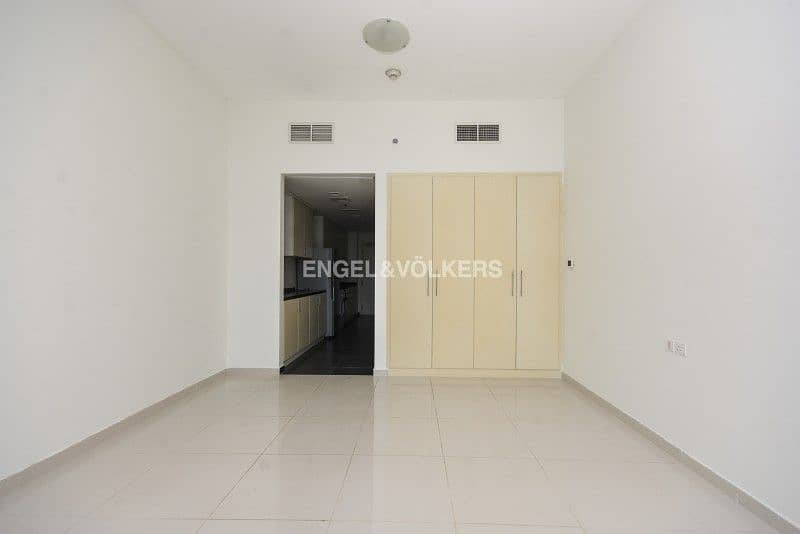 1 Spacious Unit and Balcony | Vacant Unit