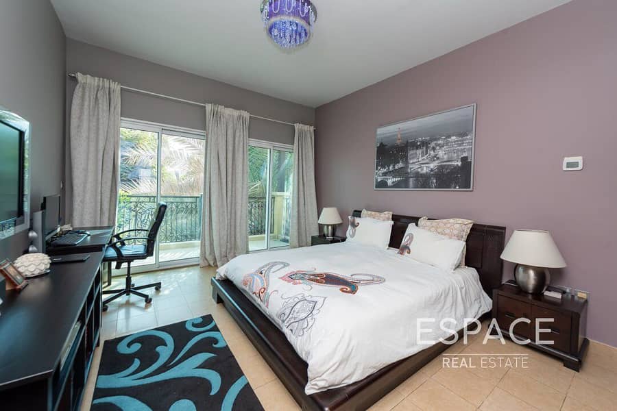 11 Good Location | Close to Park and School