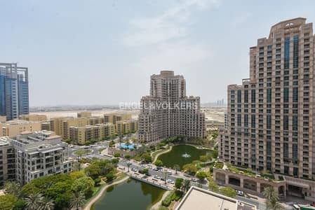 1 Bedroom Apartment for Sale in The Views, Dubai - Motivated Seller | Golf Course & Canal View