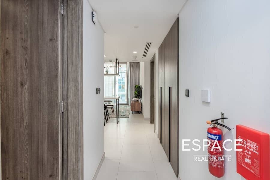 Modern Furnished 1 Bed | Avail Now
