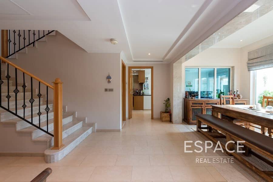 4 Exclusive | Upgraded Extended Private Pool