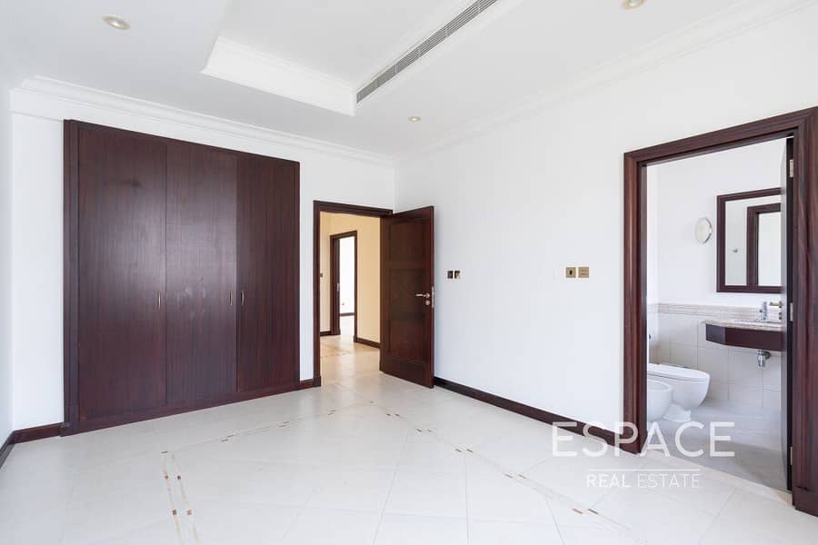 8 Vacant | Atrium 5 Bed Fully Furnished | High Number Villa