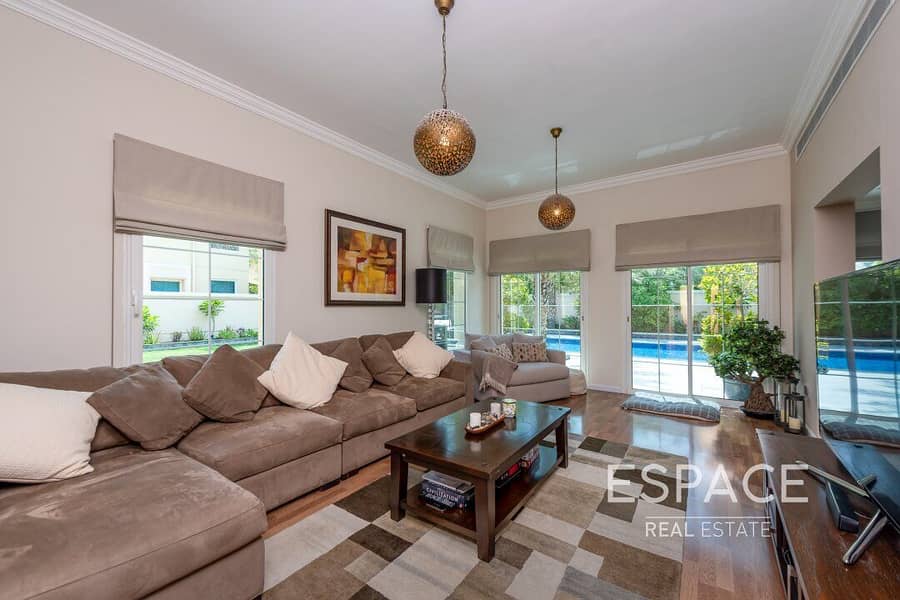 3 3BR Villa | Upgraded & with Private Pool