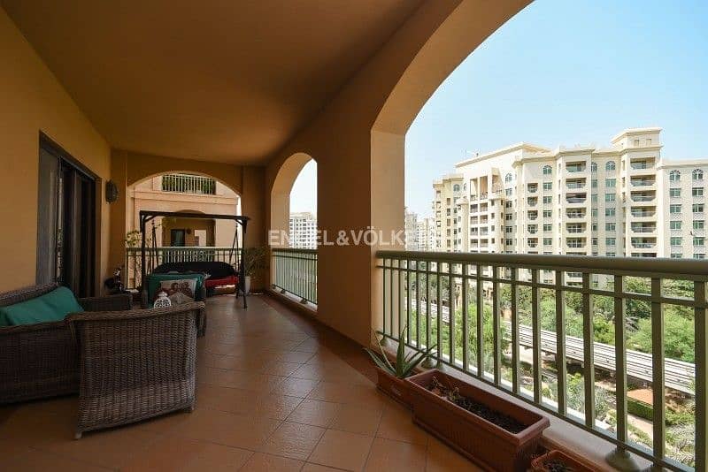 2 Vacant on Transfer| Park View| Big Balcony