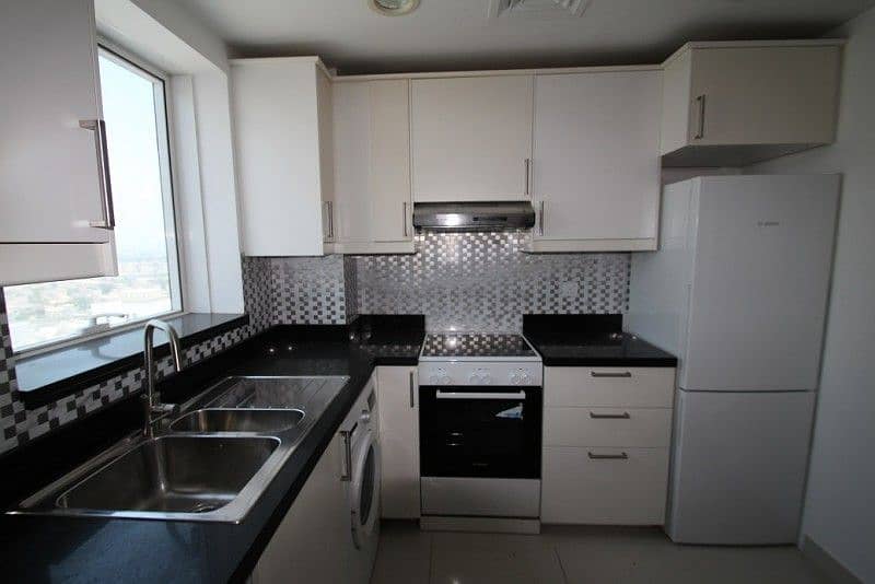 4 Brand New | Large 1 BDR | Closed kitchen