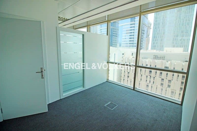 4 Fitted Office | Facing the DIFC Metro