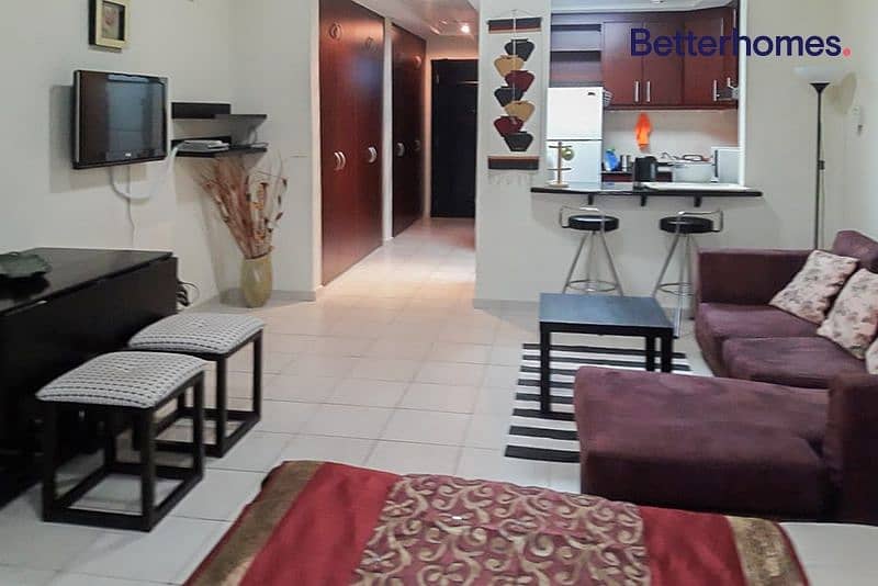 Fully Furnished | Pool View | Vacant | Street 3