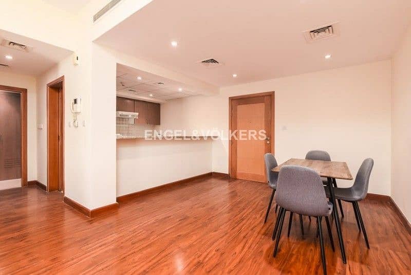 8 Green Garden|Spacious Layout|Well Mainatained