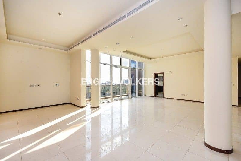 4 Amazing Sea View|4 Cheques|Huge terrace|Spacious