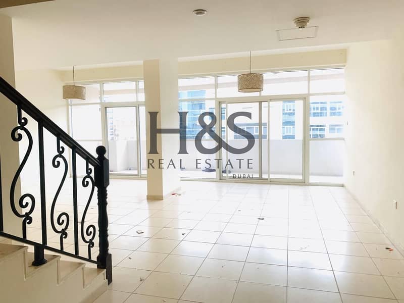 Ultra Luxury 3 Beds Duplex | Pool View | Tenanted