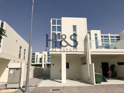 3 Bedroom Townhouse for Sale in DAMAC Hills 2 (Akoya by DAMAC), Dubai - Modern Style Villa I Furnished - End Unit I 3 Beds + Maid
