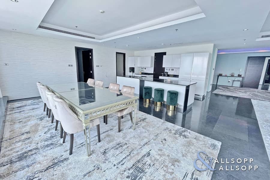 2 Upgraded | Penthouse | Panoramic Sea View