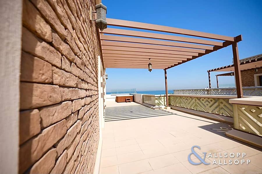 21 4 Bedrooms | Private Lift | Full Sea View