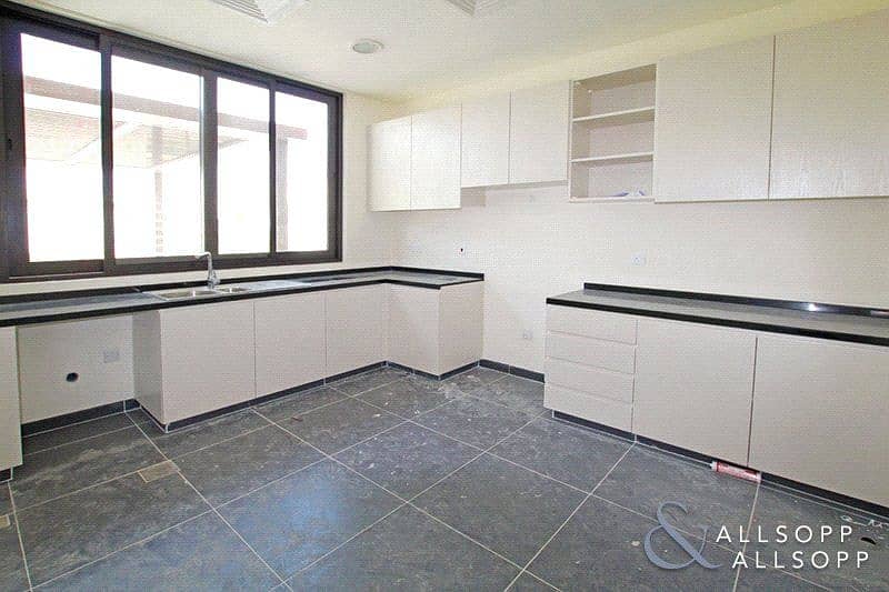 8 THL Layout | 3 Bedroom | Close to Park