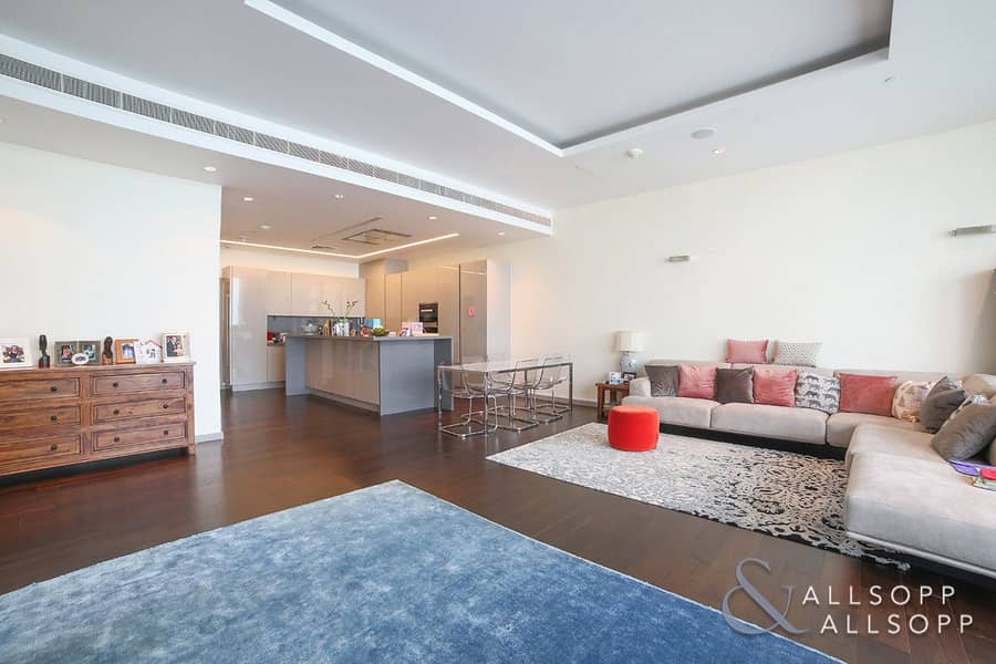5 3 Bed | Upgraded | High Floor | Sea View