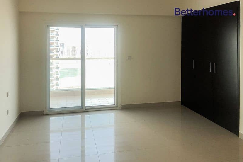 5 Managed | Balcony | Well maintained |  High Floor
