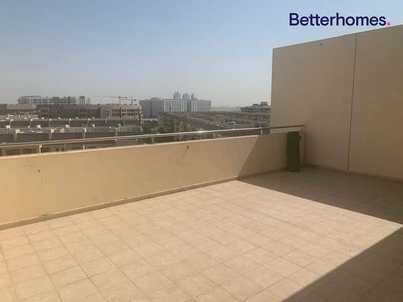 6 Well Maintained | Large Terrace | Vacant