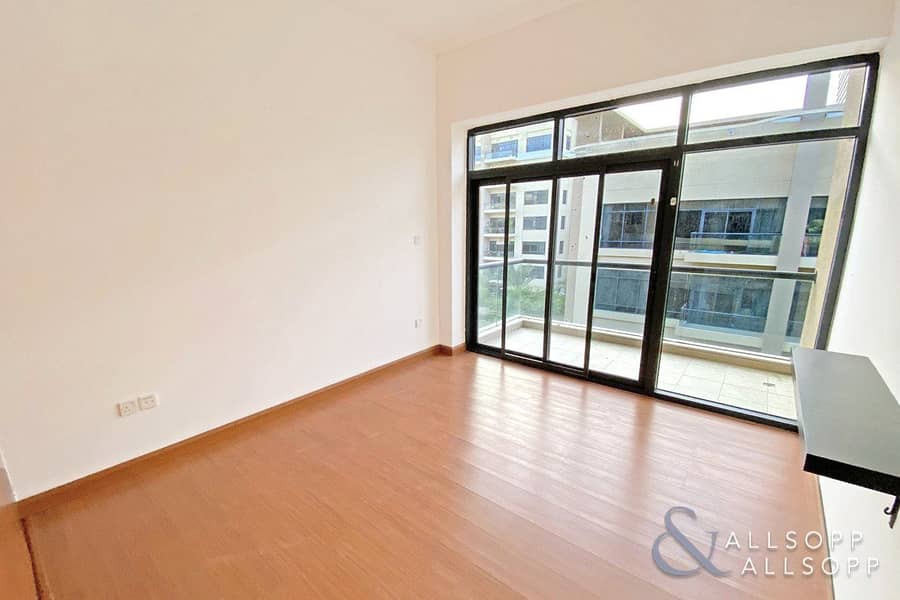 5 Extremely Rare | 2 Bed + Study | Street 3