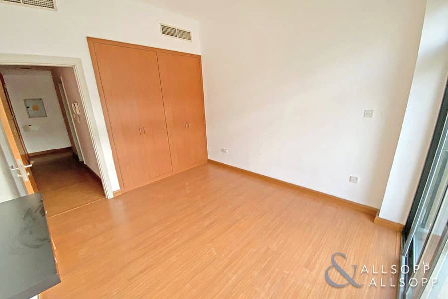 6 Extremely Rare | 2 Bed + Study | Street 3