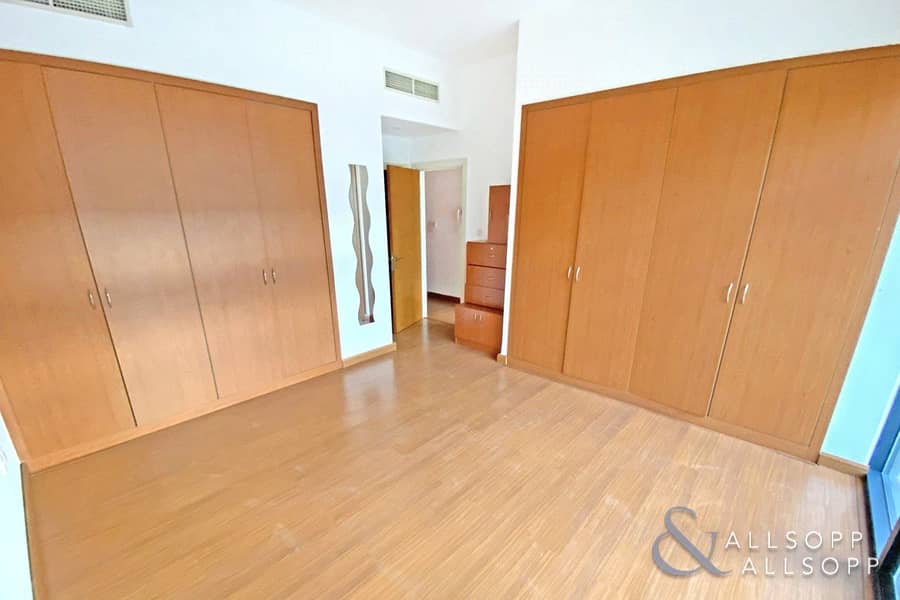 7 Extremely Rare | 2 Bed + Study | Street 3