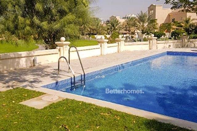 28 Huge Plot | Golf Course View | Private Pool