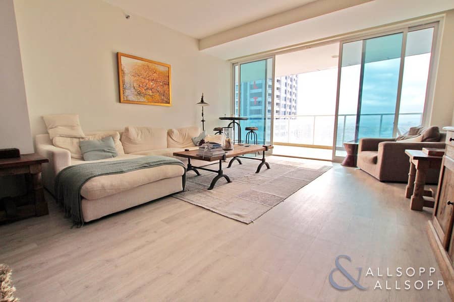 2 Exclusive | Upgraded | 3 Bed | Terrace