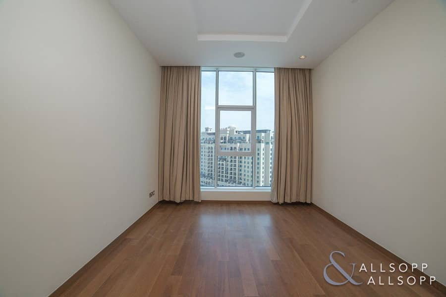 8 New Listing | 2 Bedroom | Full Sea View