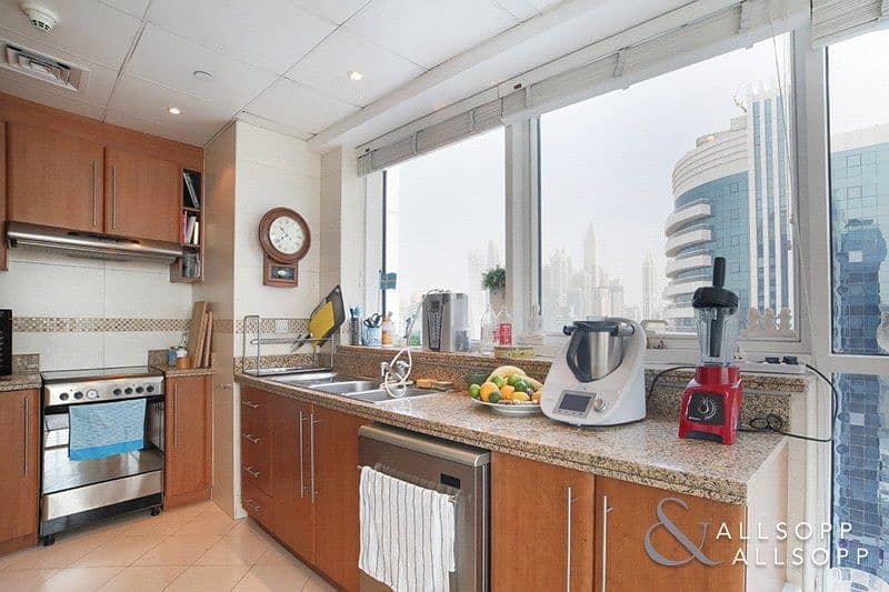 5 Bright 2 Bedroom Apartment In Saba Tower 3
