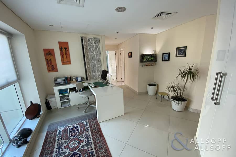 8 Marina View | Upgraded | Two Bed + Office