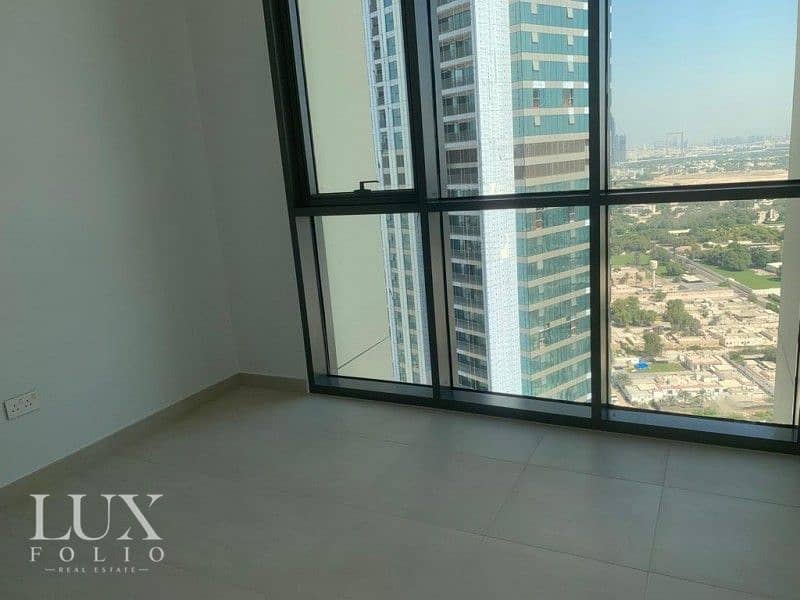 10 HIGH FLOOR | Ready to move | Chiller Free