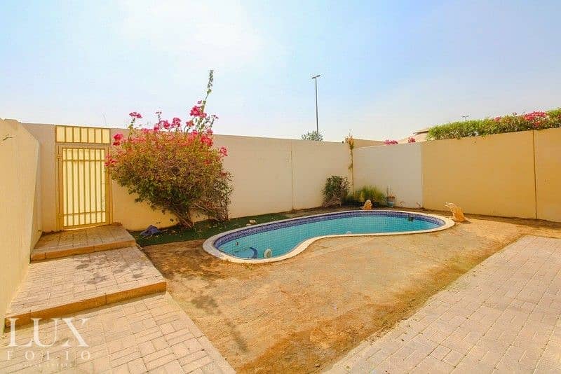 13 Private Pool | 4E | Upgraded | Near Souk