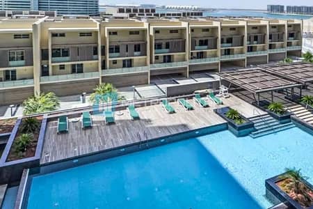 1 Bedroom Flat for Sale in Al Raha Beach, Abu Dhabi - Inviting Full Sea View | Relaxing Balcony | Vacant