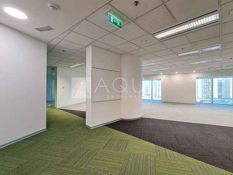 7 Nicely Fitted Office | Partitions | DIFC View