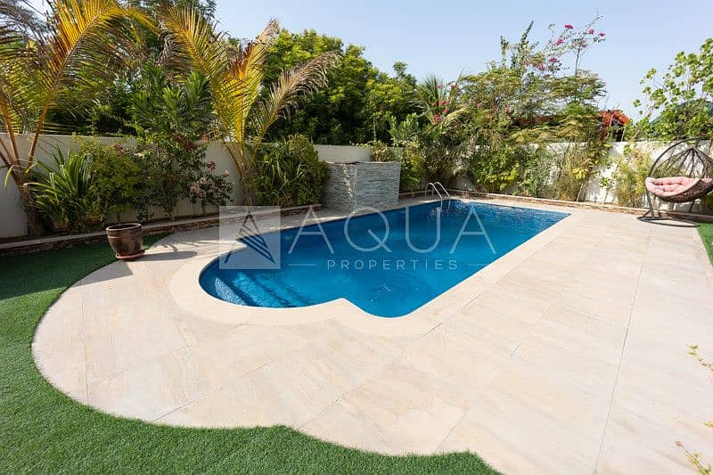 25 Exclusive | Excellent condition | Private pool
