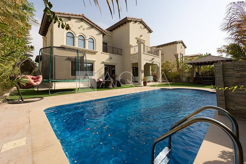 26 Exclusive | Excellent condition | Private pool