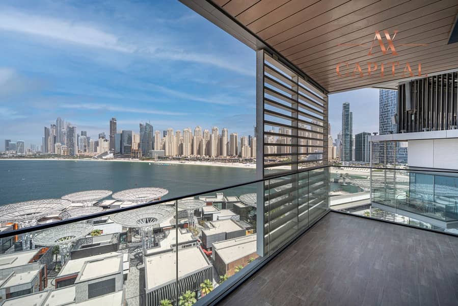 18 Sea and Dubai Eye view | Massive balcony | Vacant