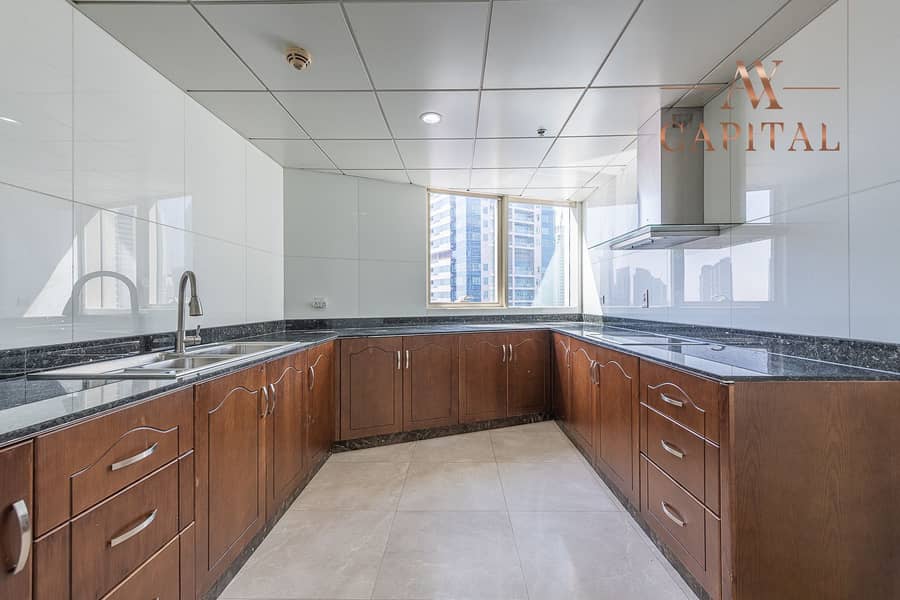 6 2 Bedroom  | Lake View | Maids Room | JLT